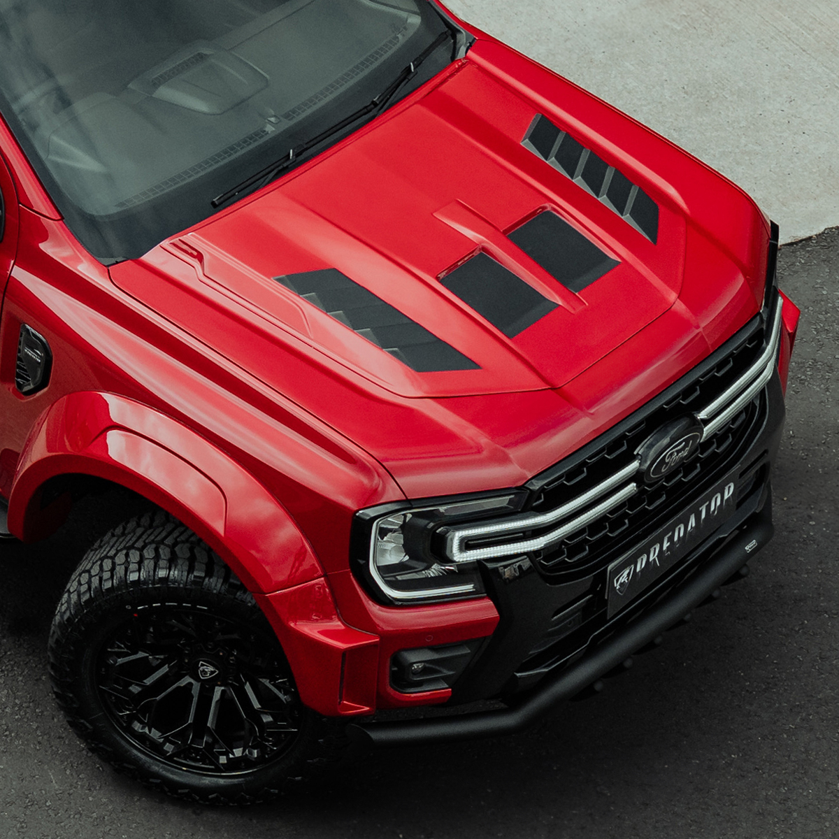 Exterior styling accessories for 4x4s