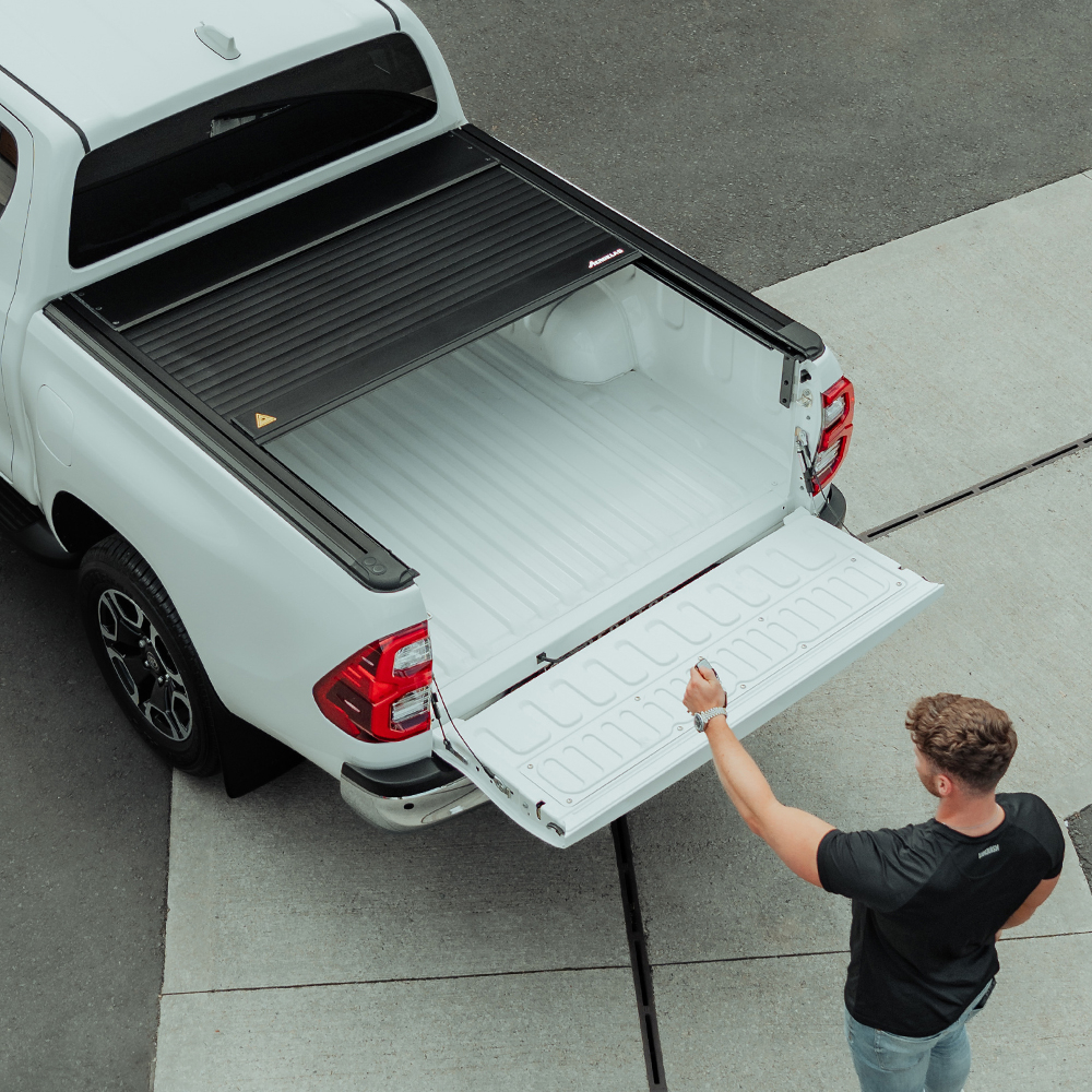 Hilux 2016+ Electric Roll Top with Central Locking