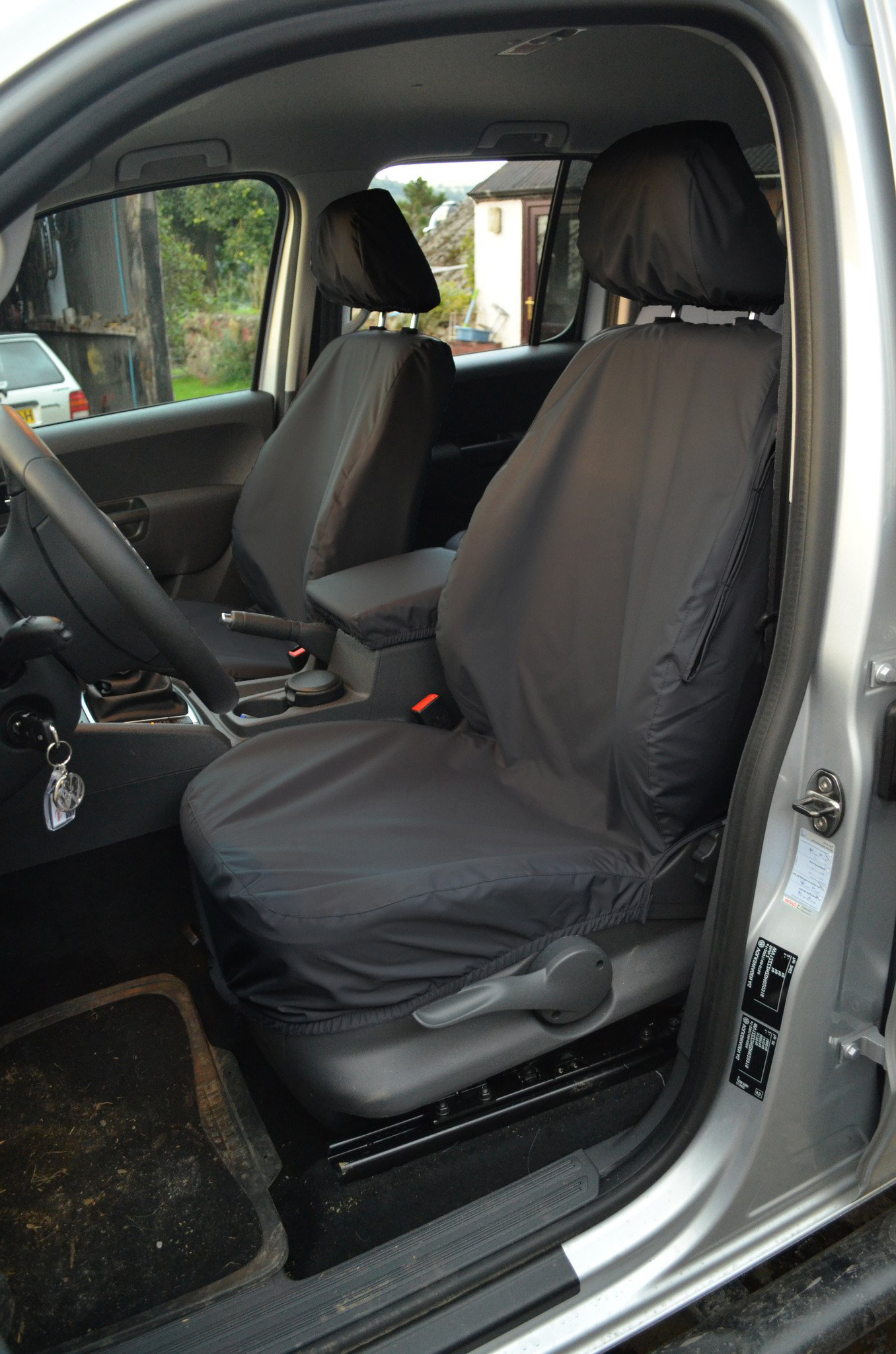 VW AMAROK 2011 TAILORED & WATERPROOF FRONT & REAR SEAT COVERS BLACK 127 128