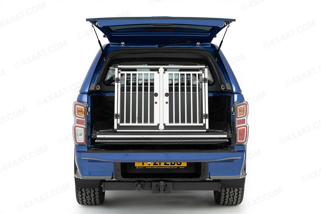 Lightweight dog box store