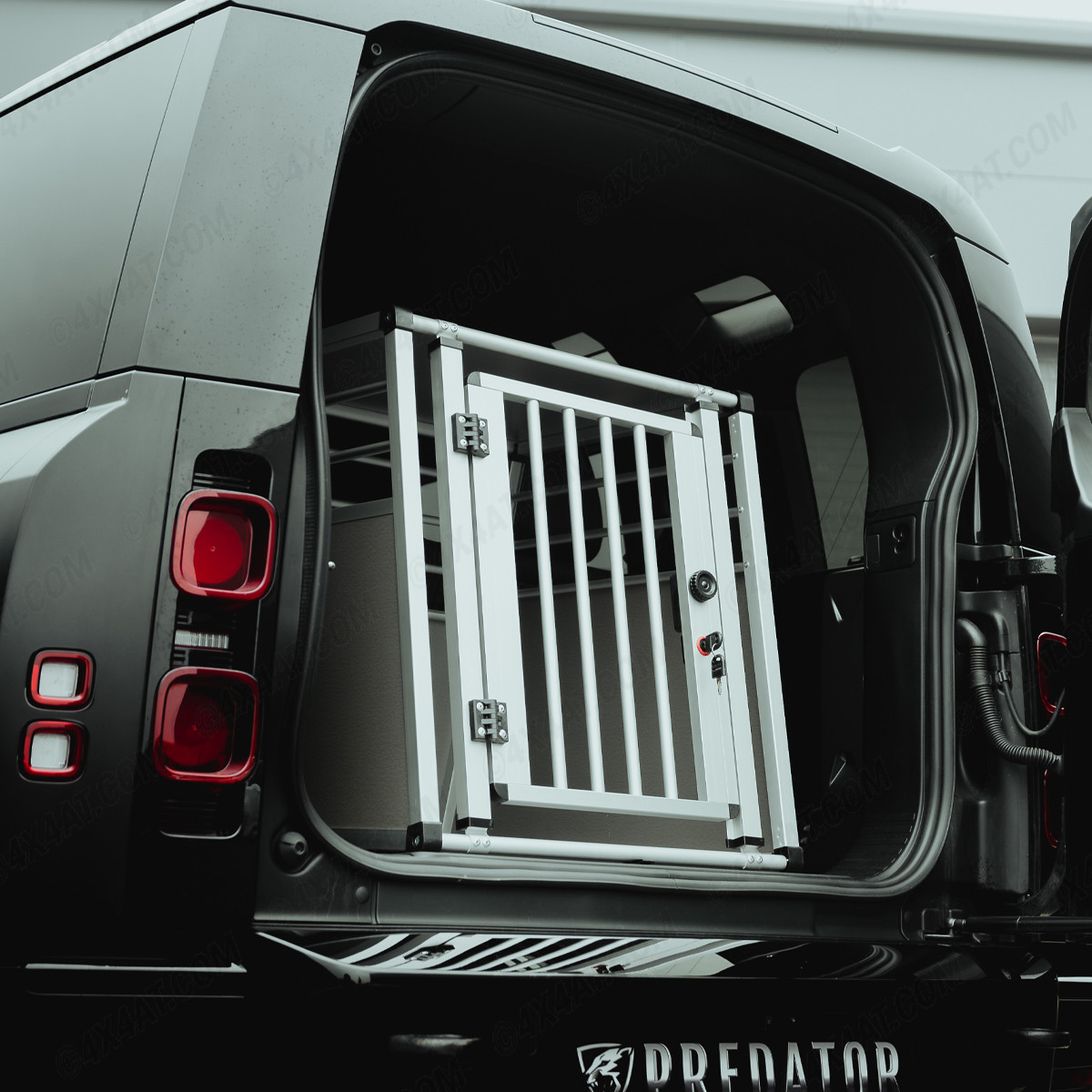 Lightweight Dog Box with Single Door for Land Rover Defender 2 Sizes