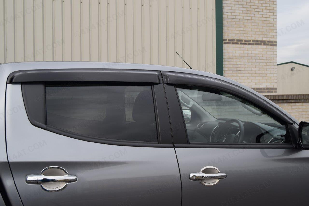 Mitsubishi pajero wind shop deflectors