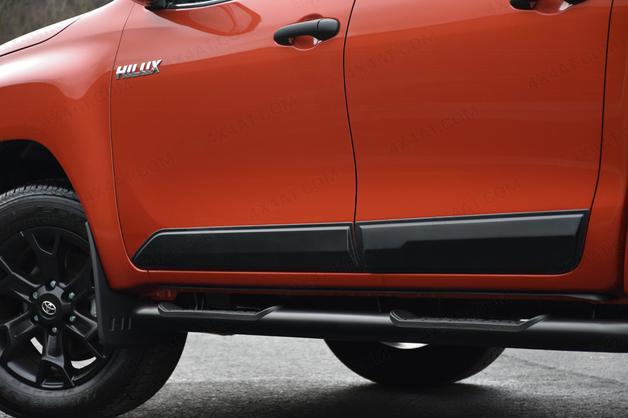 Hilux hot sale door trim