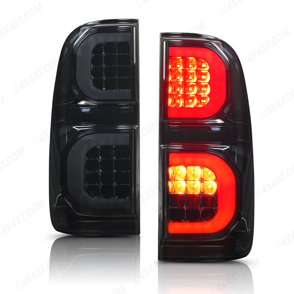 Toyota hilux online tail light