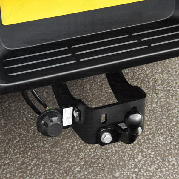 Toyota Hilux 2016 2021 Heavy Duty Black Tow Bar 4x4AT