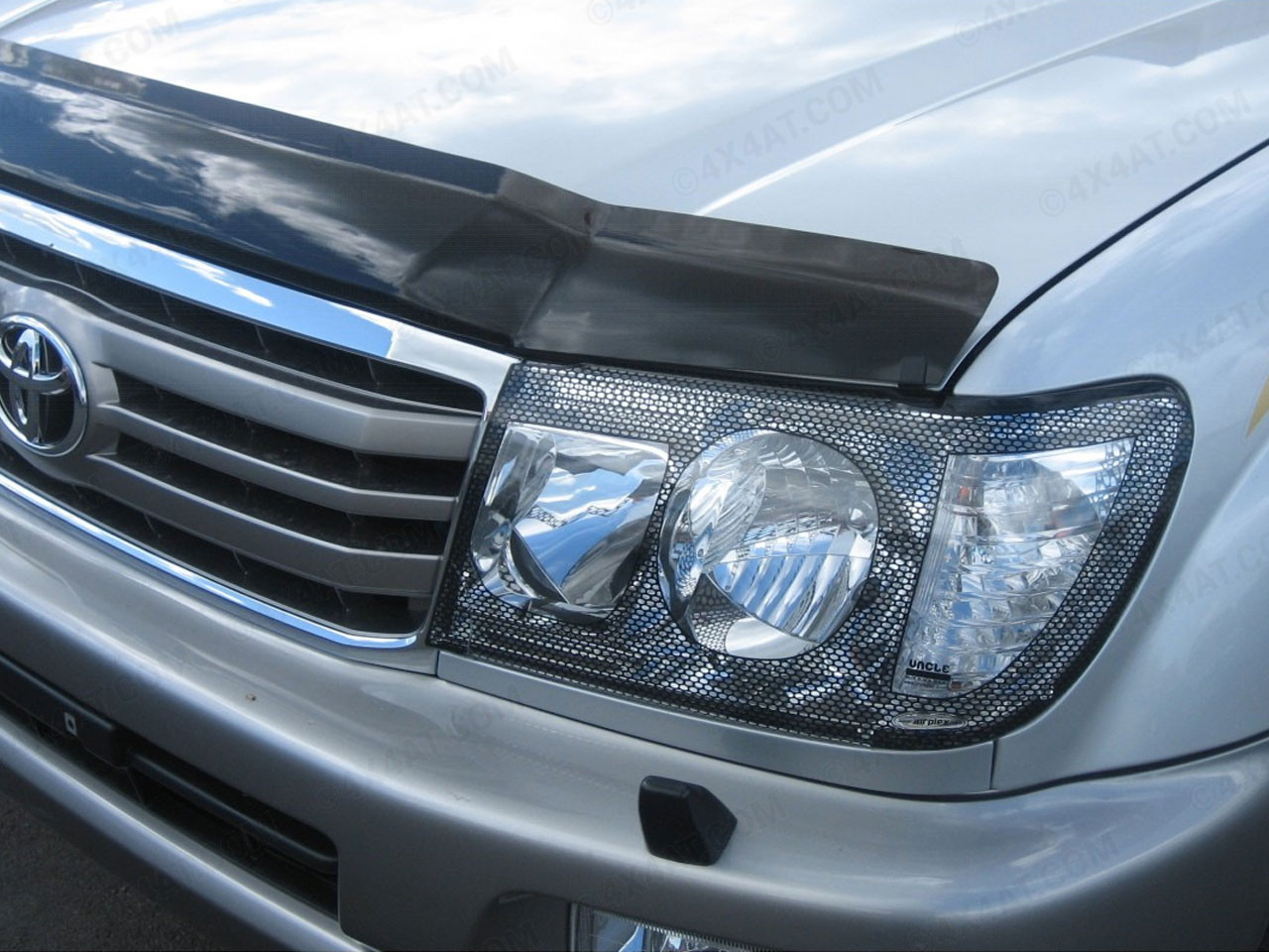 Toyota landcruiser best sale bonnet protector
