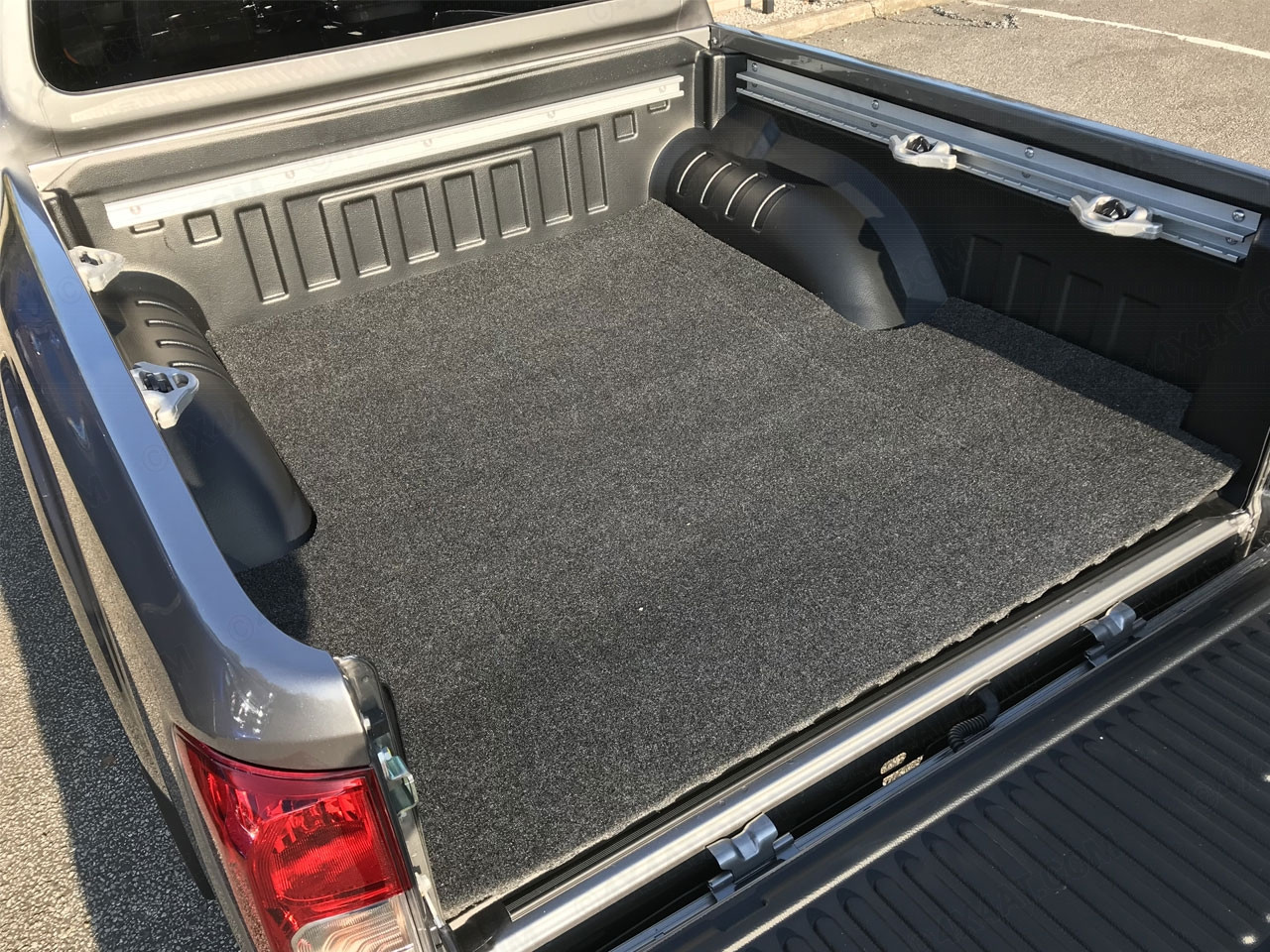Ford Ranger T6 2016 on Double Cab Load Bed Carpet Mat Non Slip Boot Mat 