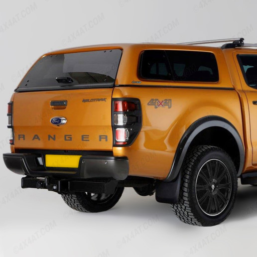 Windowed leisure canopy fitted to Ford Ranger double cab