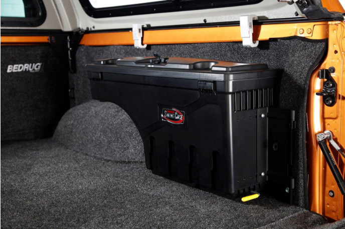 Ford swing case