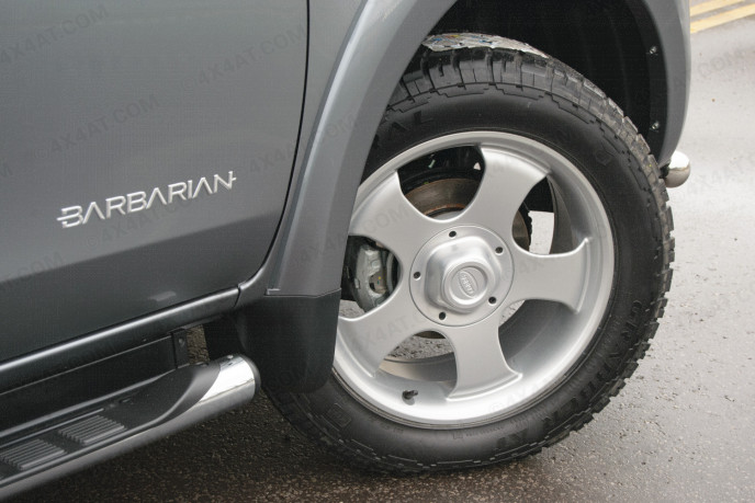 Cobra Grenada alloy wheel fitted to a Fiat Fullback