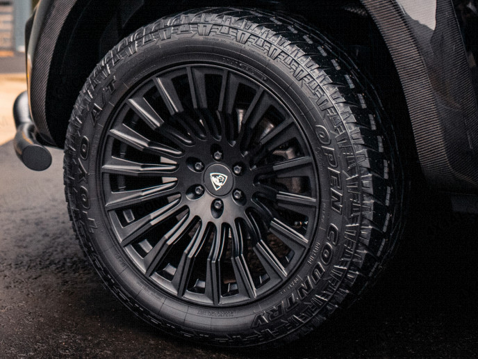 Lustrous Deep Black Gloss Predator Denali XD Alloy Wheel Mercedes X-Class