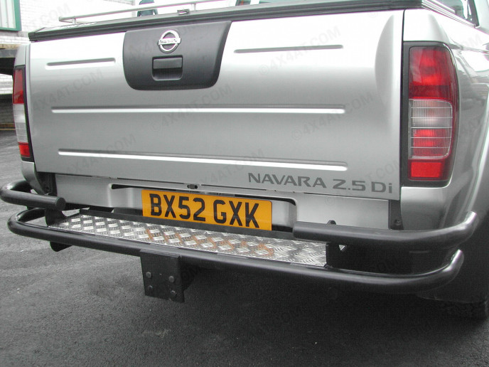 Navara D22 & 23 King Cab Stainless Steel Wrap Rear Towing Capable Bar