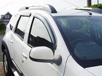 Dark smoke, tinted Dacia Duster Inc Facelift 10 on wind deflectors front view