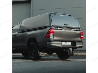 Hilux Single Cab Pro//Top Tradesman With Glass Rear Door in 040 White