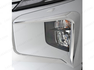 Chrome fog light surrounds for the Mitsubishi L200 Series 6