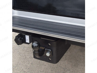 Heavy duty tow bar includes tow ball for the Mitsubishi L200