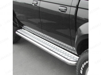 Daihatsu Sportrak 1989 On Style 5 Chequer Plate Side Step Running Boards On Stainless Steel Bar