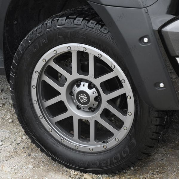 Mitsubishi Shogun/Pajero 18x8 Hawke Dakar