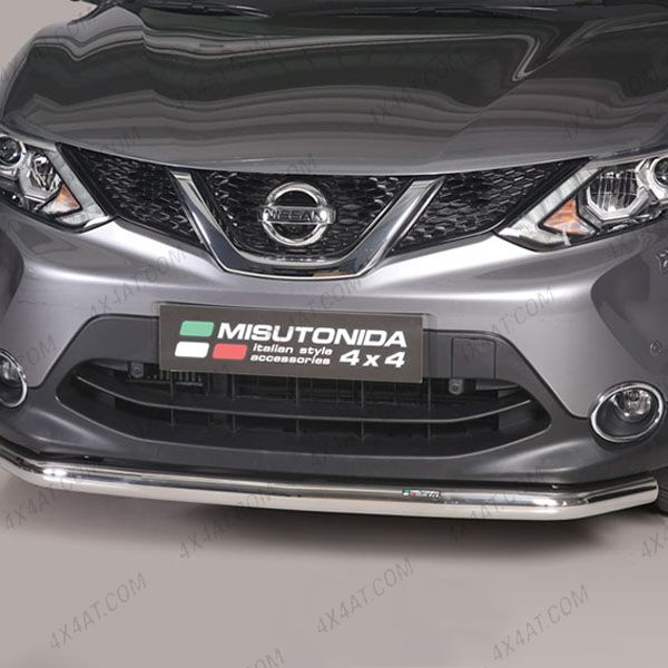 Close-up view of the Nissan Qashqai 2014-2017 63mm Stainless Steel Spoiler Bar