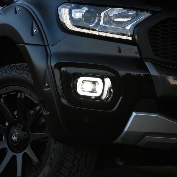 Daylight running lights on the new Ford Ranger 2019