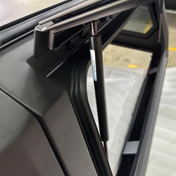 Tomahawk Canopy Door Struts – Pair