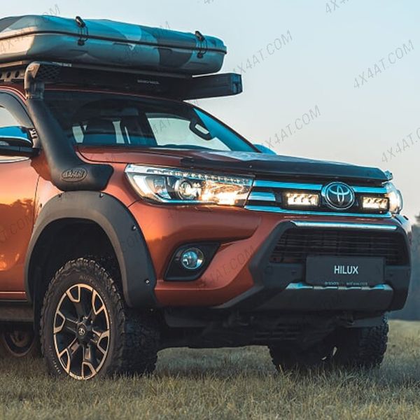 Triple-R 750 LED Spotlights fitted to Hilux