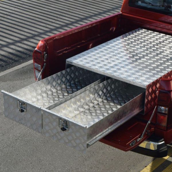 Fully extended double drawer system of aluminium toolbox