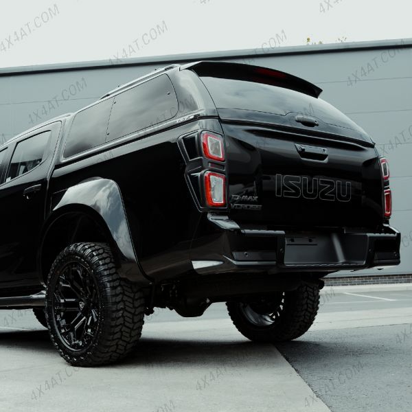 Ex-Demo Isuzu D-Max 2025- Alpha XS-T in 554 Obsidian Grey