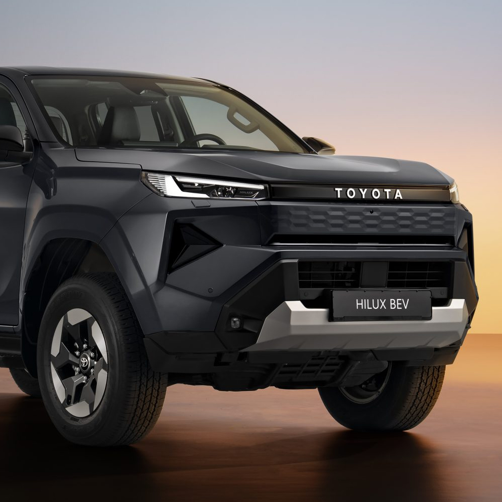 Hilux 2016+ Electric Roll Top with Central Locking