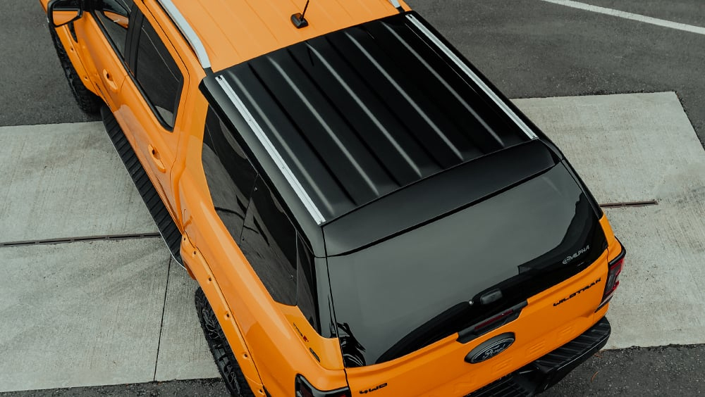 Alpha Type-E Air features black vinyl roof