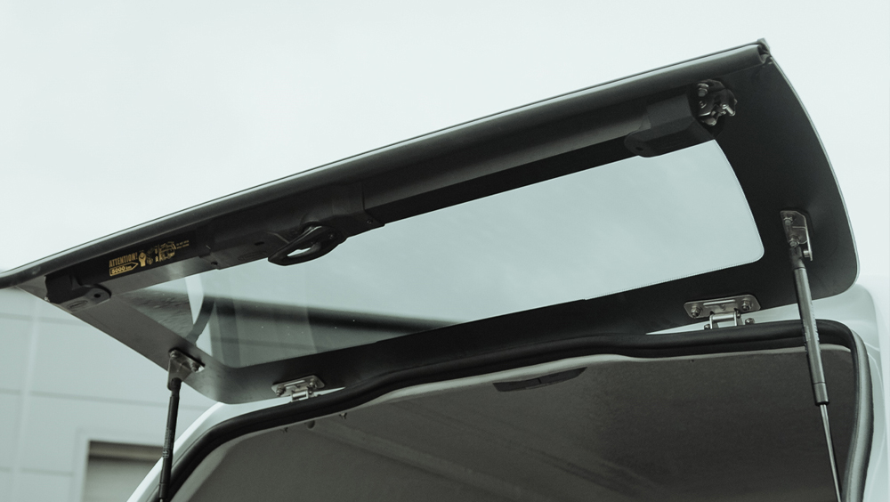 ProTop Tradesman with Glass Rear Door