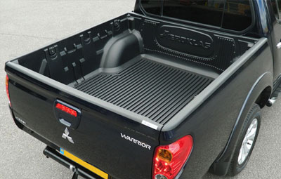 Mitsubishi L200 with Aeroklas over rail bed liner